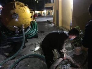 hút hố ga định kỳ bằng xe chuyên dụng
